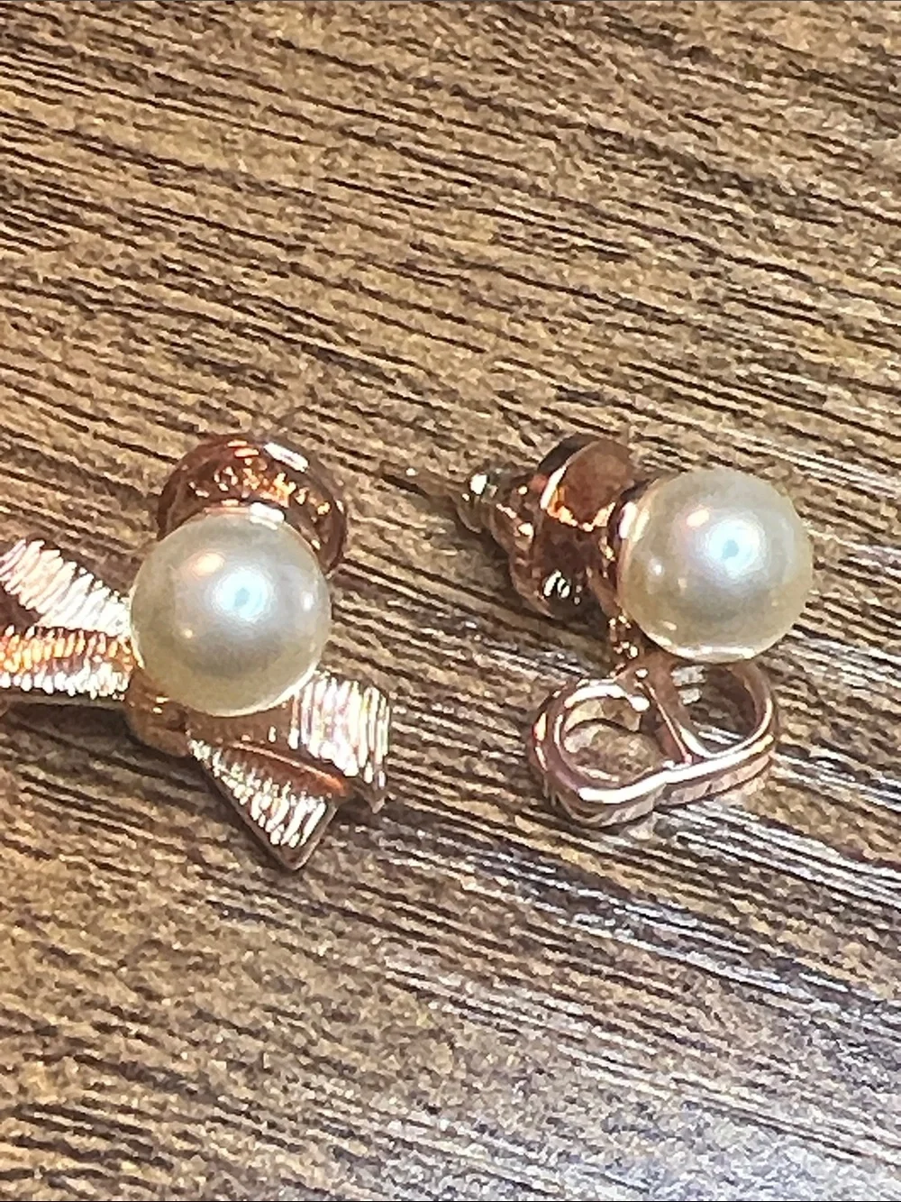 Pearl Stud Earrings with Rose Gold Bow Accent - White Pearl